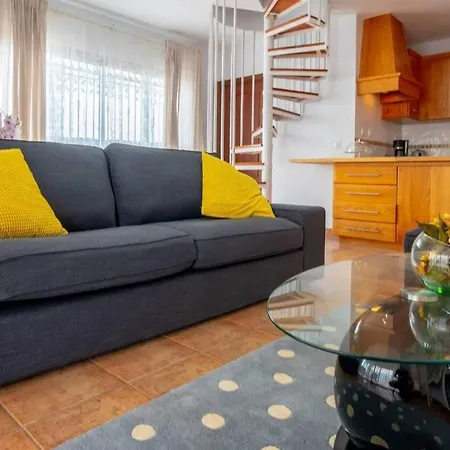 Iris Villa Callao Salvaje