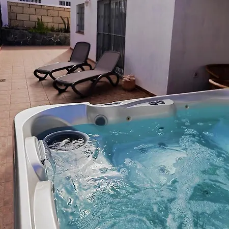 Iris シャレー カジャオ・サルバヘ